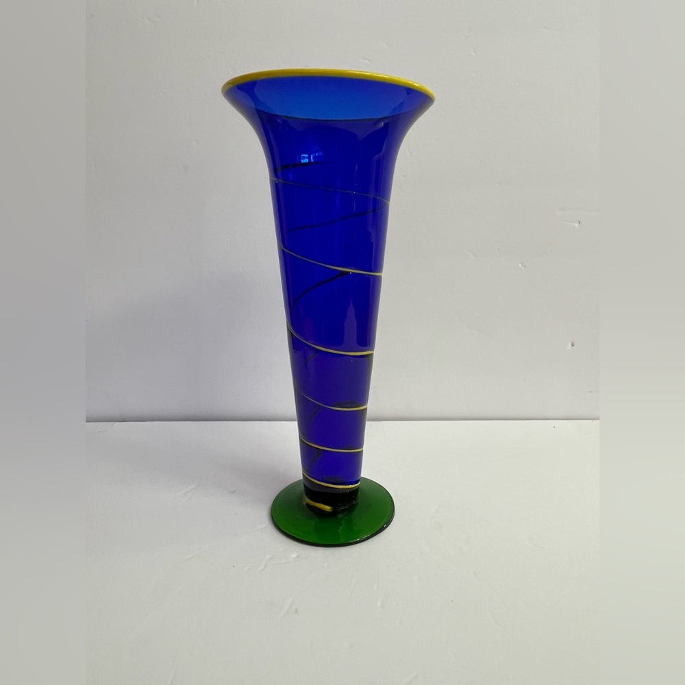 Murano Style Hand-Blown Vase W/Yellow Accented Spiral.